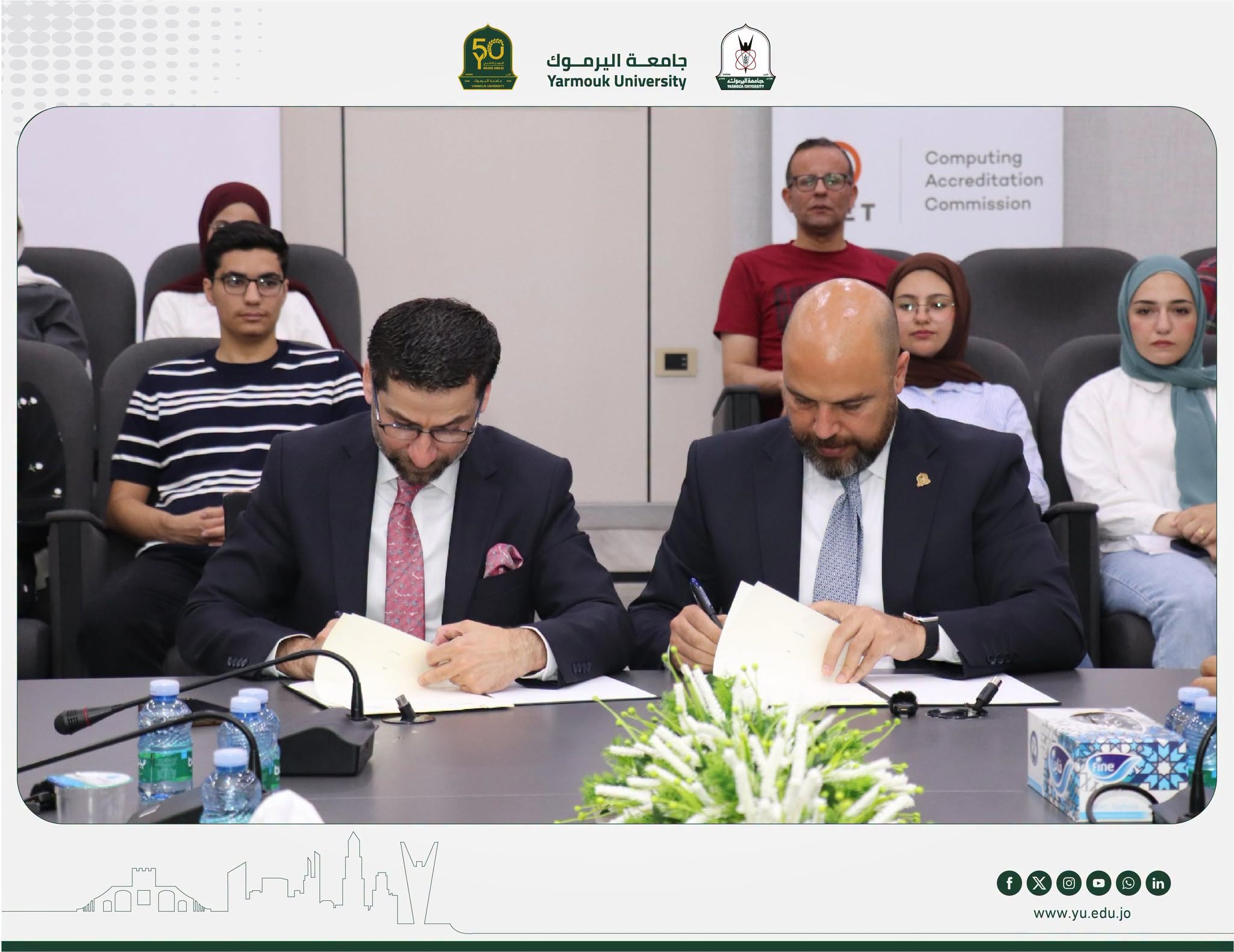 انجاز جديد للكلية وقعت جامعة اليرموك وشركة جيم لتطوير البرمجيات، مذكرة تفاهم بهدف تأطير التعاون بين الجانبين في مجال تطبيقات الذكاء الاصطناعي بما يدعم الاستخدام الفعال والمسؤول لهذه التقنية، ويعزز فهم احتياجات المستخدم العربي.