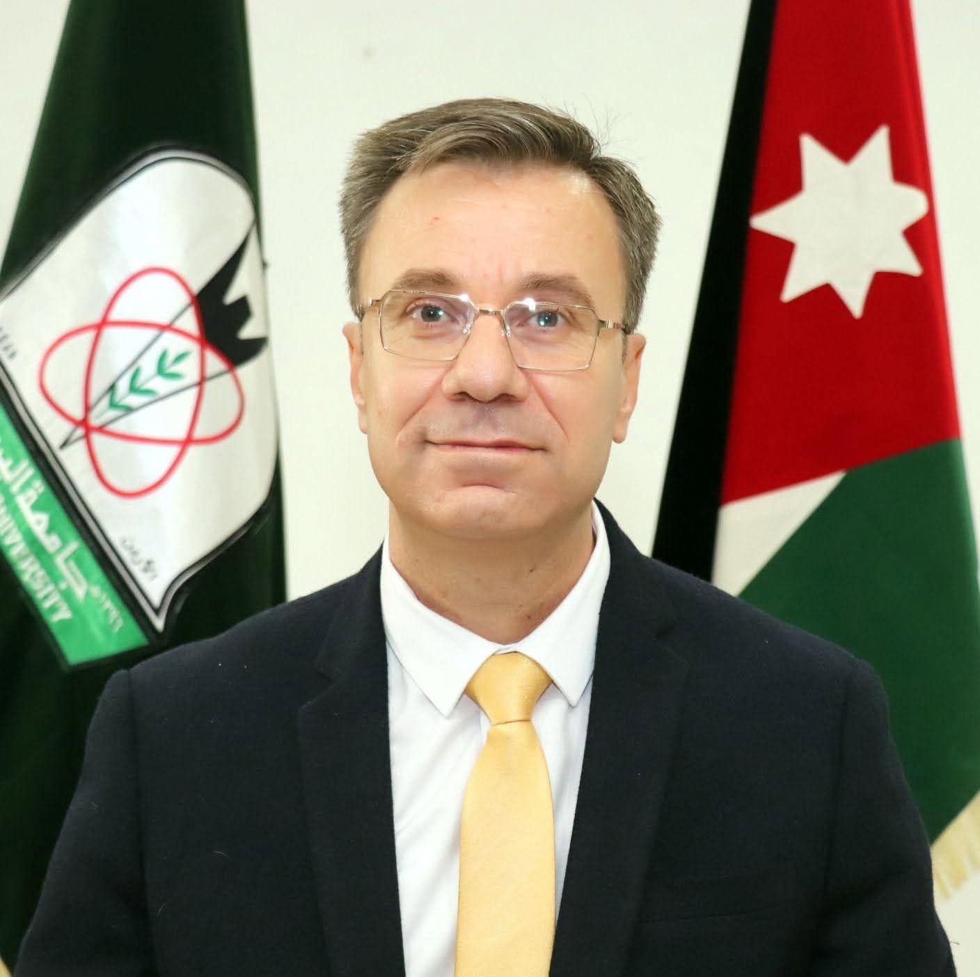 نبارك للزميل الدكتور رأفت الشرمان الترقية المستحقة إلى رتبة استاذ في قسم علوم الحاسوب وبتخصص الذكاء الاصطناعي.