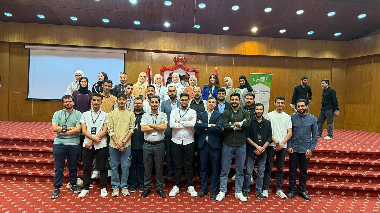 The College of Information Technology participates in the events of the Job Fair | Cyber AI.