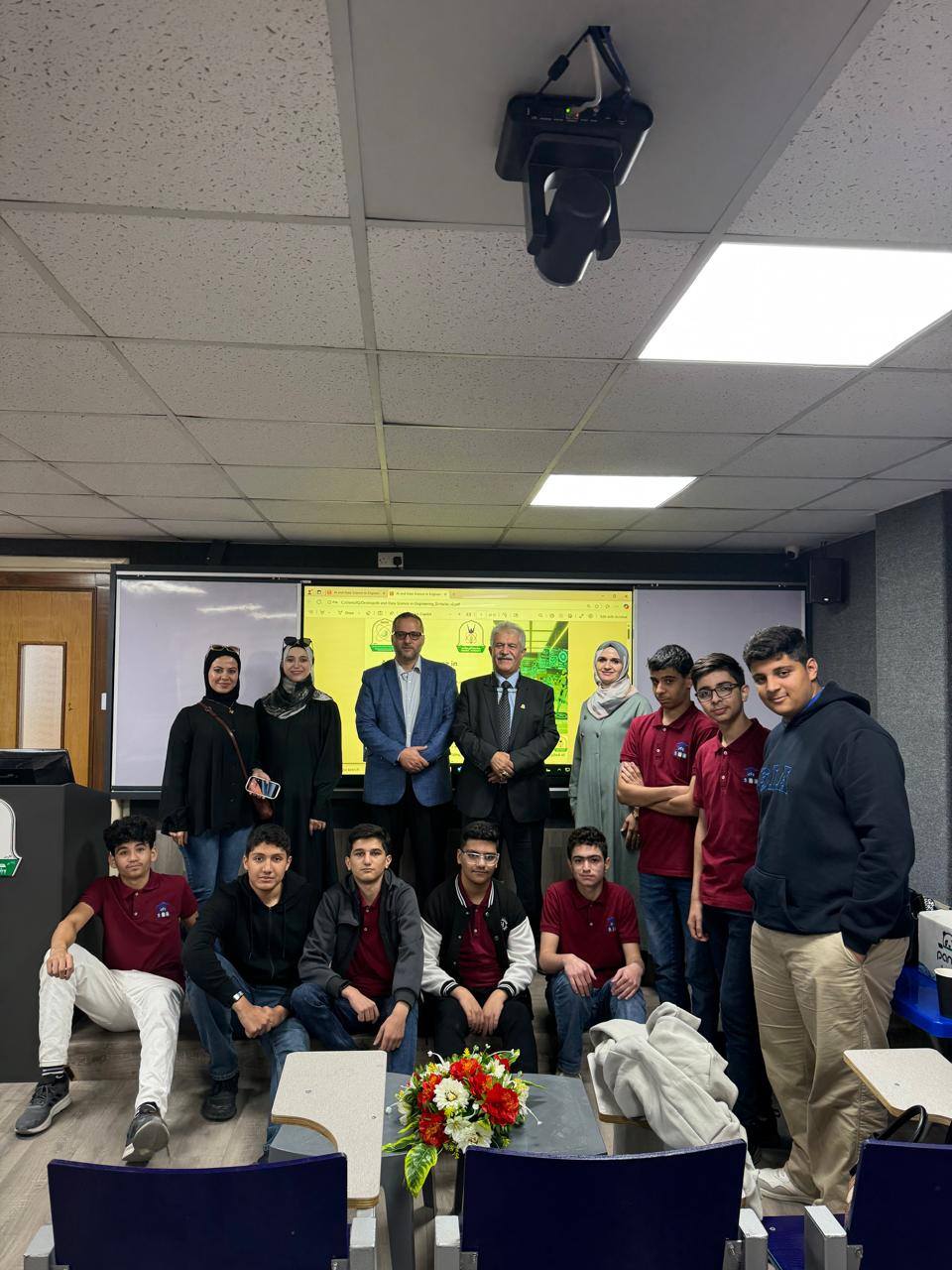 The Faculty of Information Technology and Computer Science at Yarmouk University received a delegation from the International Summit Academy as part of a program aimed at introducing students to technical specializations and enhancing their scientific and